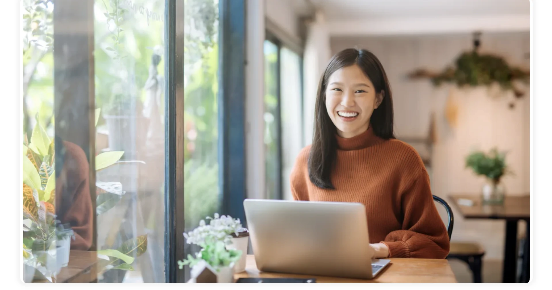 Leveraging Remote Data Analysts for Business Insights in 2025