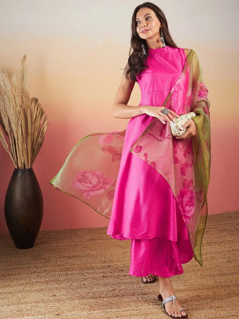 The Charm of Pink Salwar Suits – A Must-Have in Every Woman’s Wardrobe