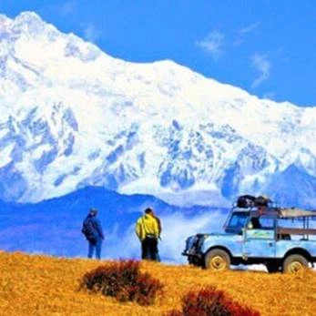 Sandakphu Land Rover Package Tour - Best Deal from Adorable Vacation