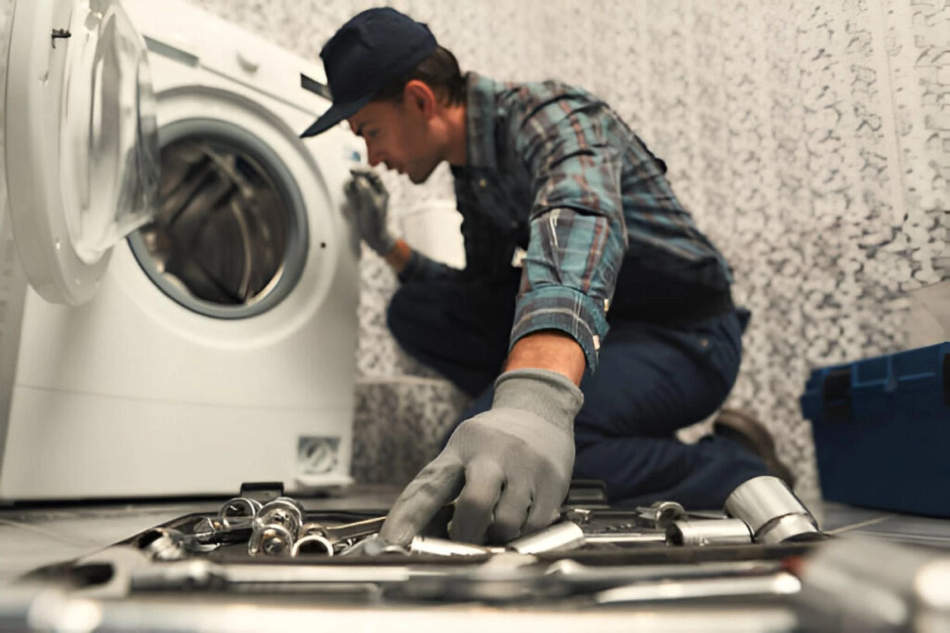 Professional Clothes Washer Repair Services by HK Appliances Repair Dubai