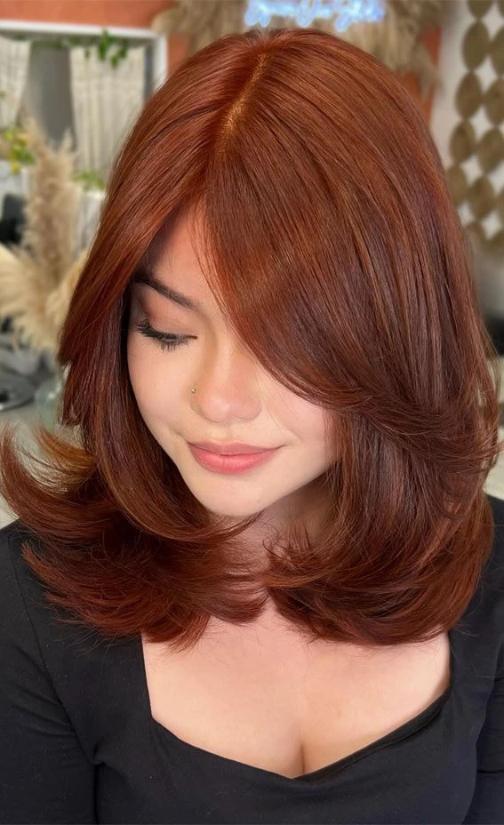 The Rising Popularity of Short Wigs: A Modern Take on Hair Pieces for Women
