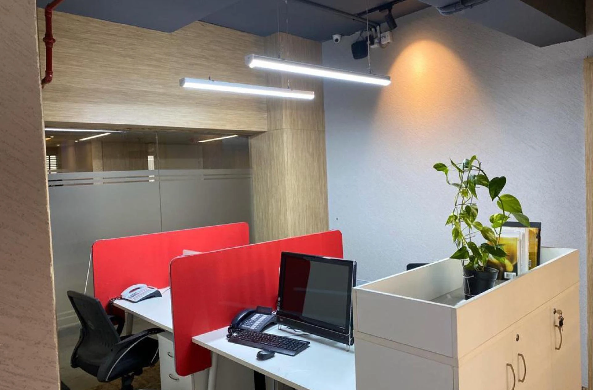 Designing Success: Reecan Interiors Commercial Interior in Delhi Expertise