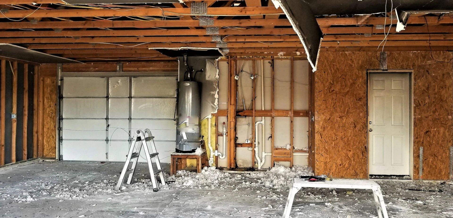 The Role of Water Damage Cleaning Services in Restoring Your Space