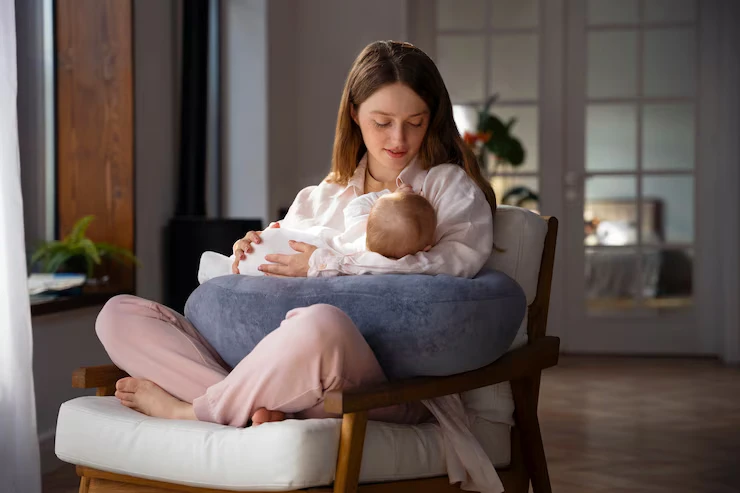 Breastfeeding Guidance for New Mothers: How Empowering Them Works with Expert Help