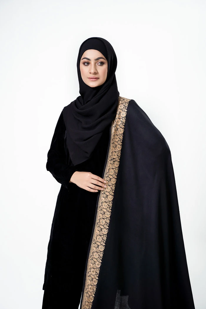 Lightweight and Warm Shawls for Women