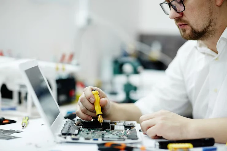 How to Choose the Best Laptop Rental Services in Bahrain: Factors to Consider