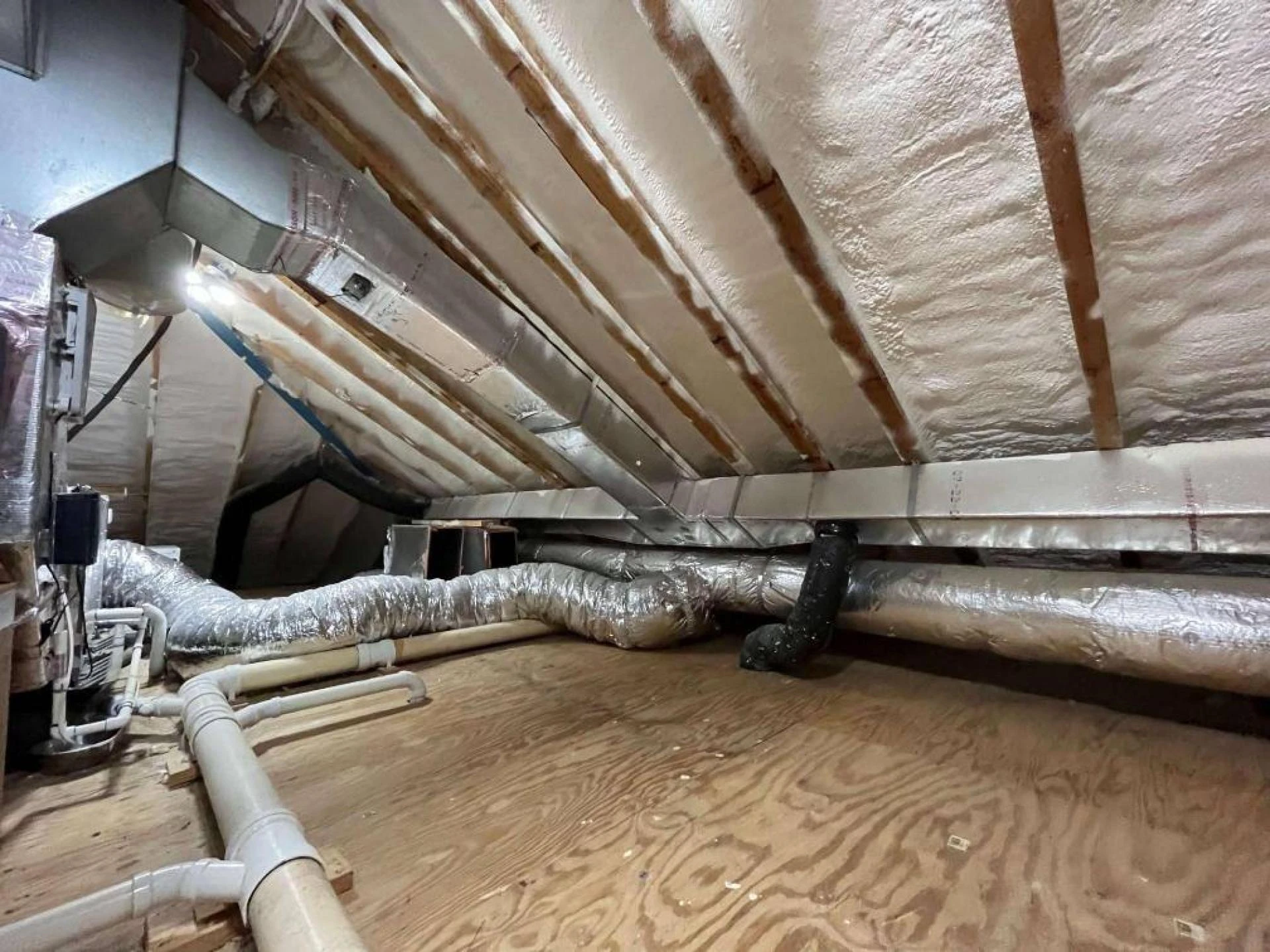 How Duct Spray Insulation Contributes to Sustainable Building Practices in Buhler, KS