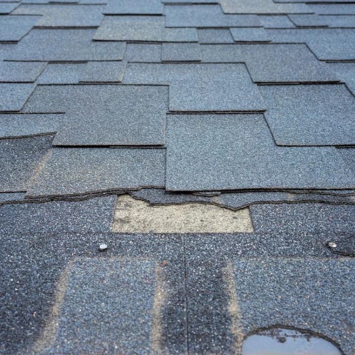 Roof Repair and Restoration for Old Homes: Preserving Original Structure