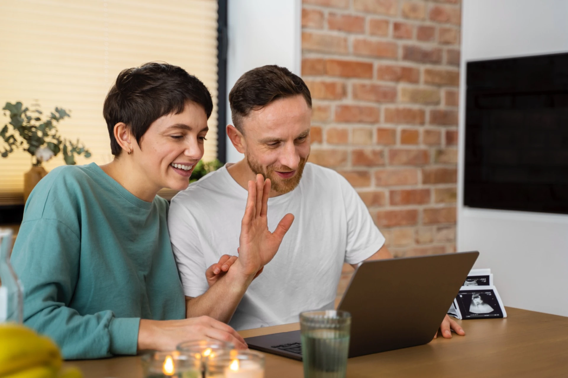 How Online Couples Counseling Can Improve Active Listening Skills