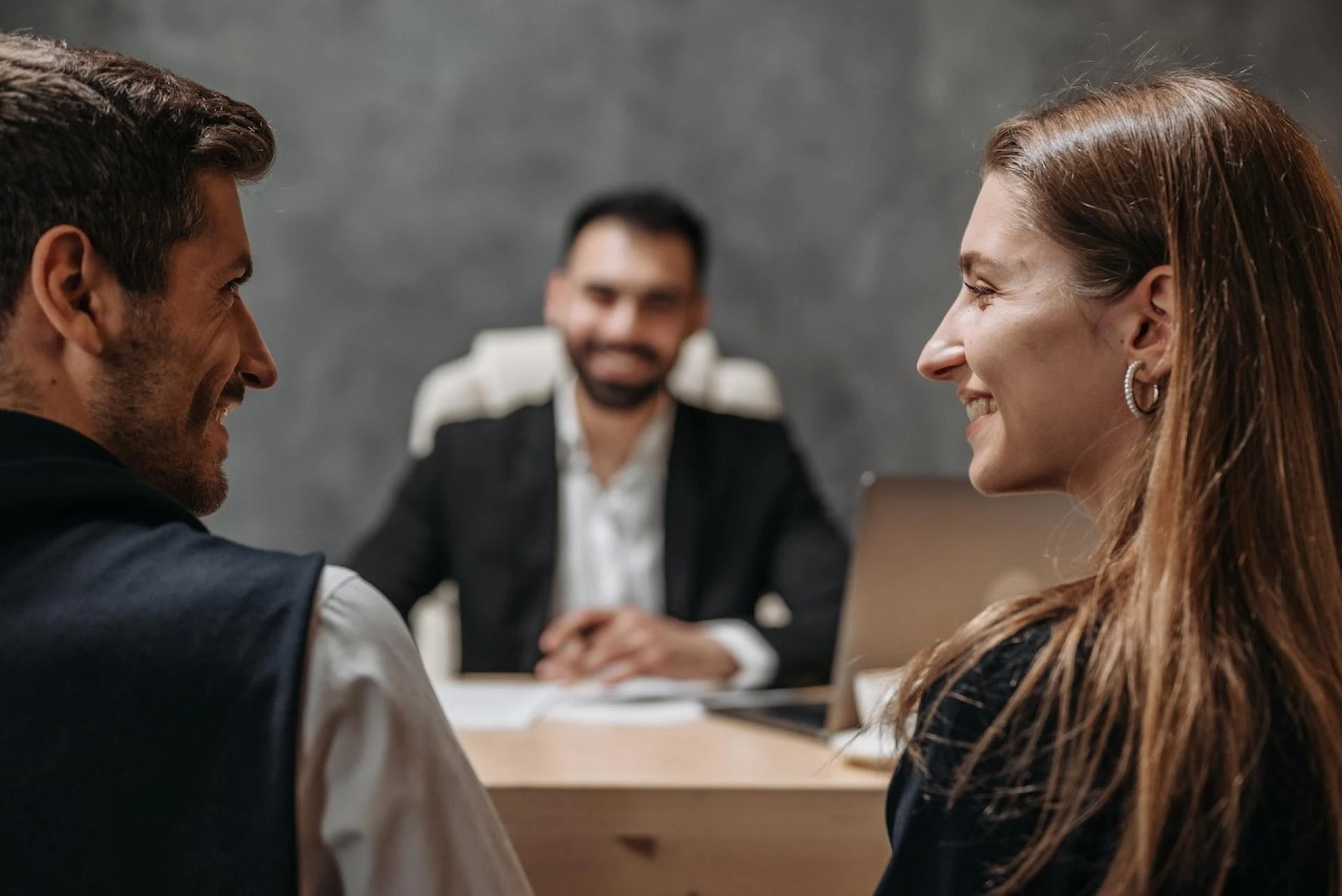 How a Partner Visa Immigration Lawyer in Melbourne Simplifies Your Path to Love and Residency