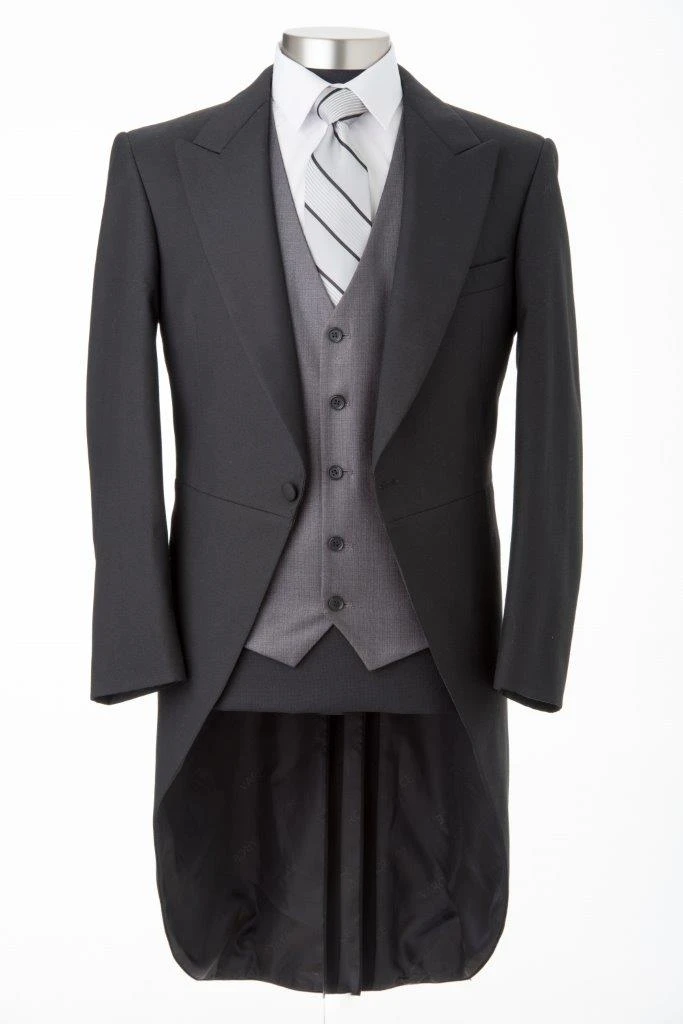 The Ultimate Guide to Suits in Melbourne: Style, Quality & Value