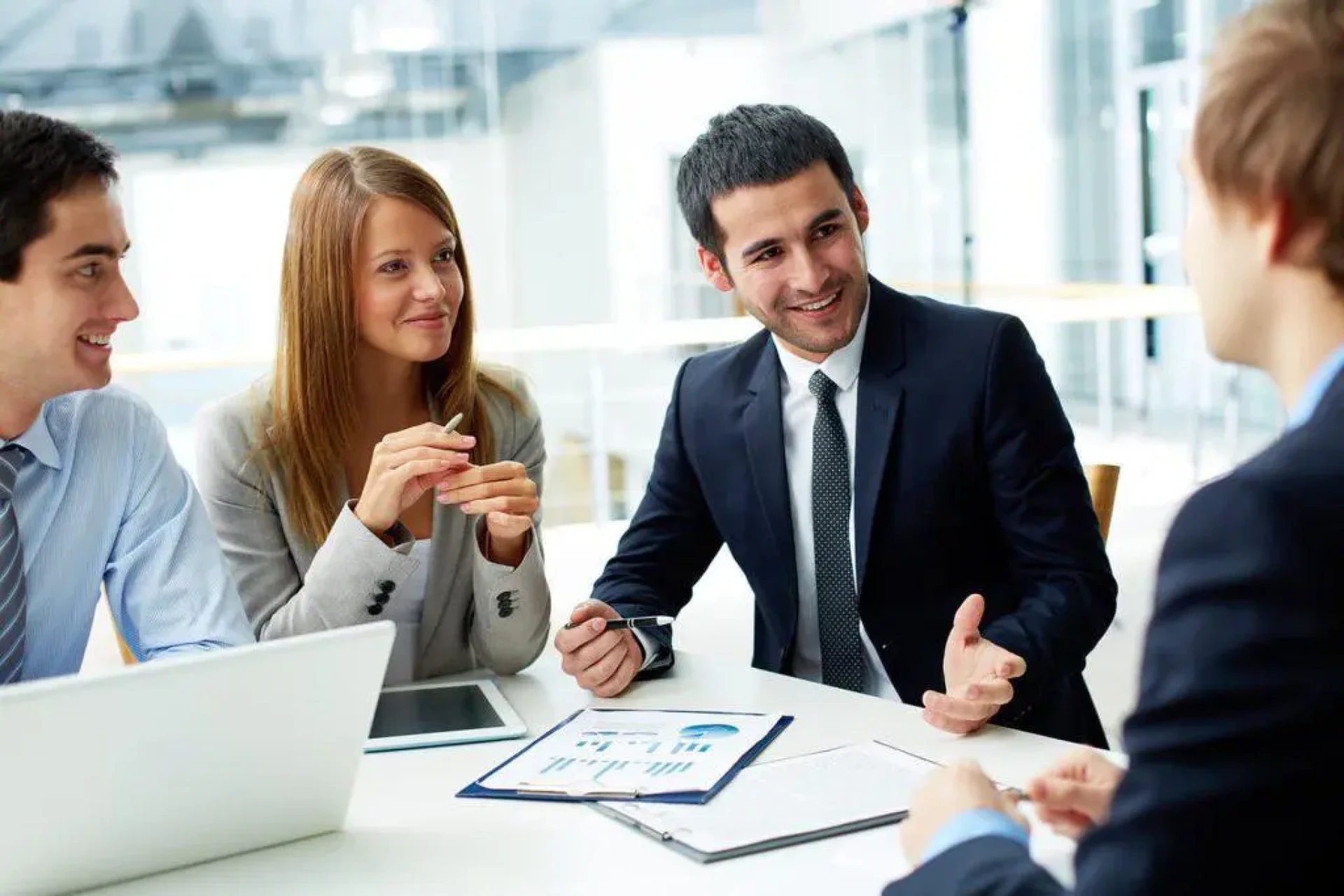 Navigating Commercial Law in Sydney: What Businesses Need to Know