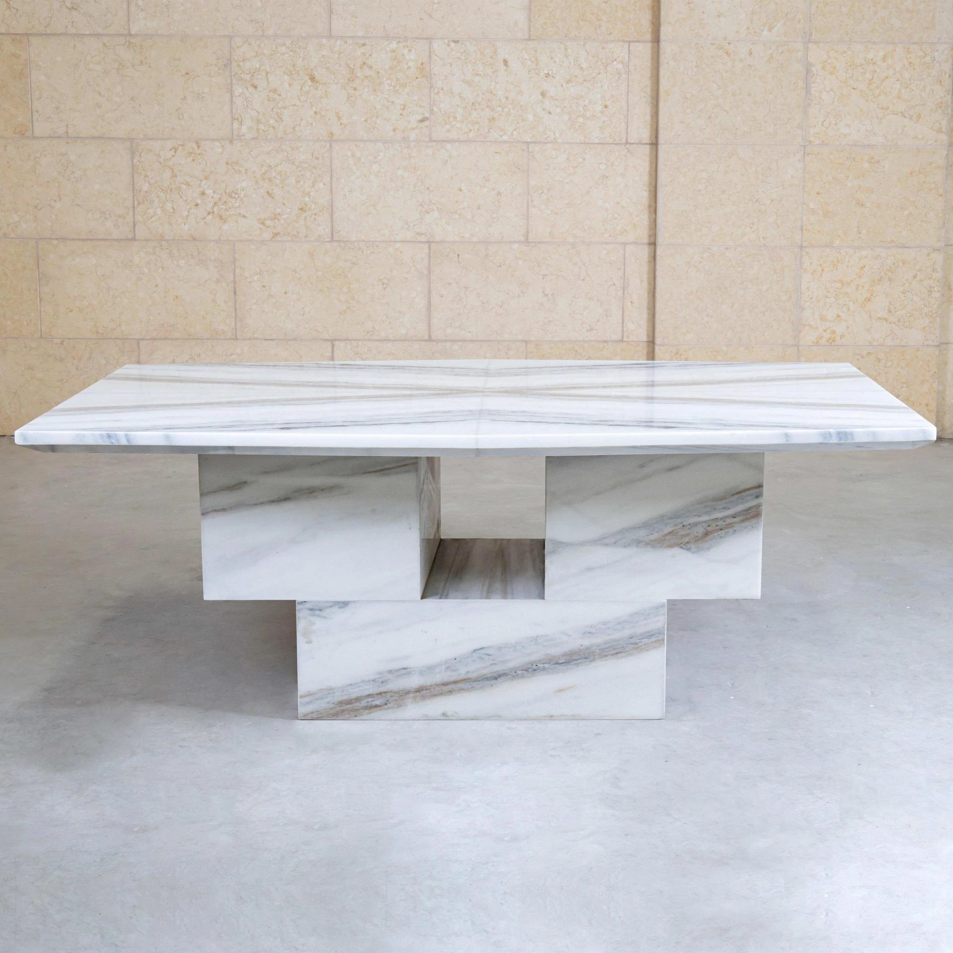 The Essential Guide to Coffee Tables and Sales