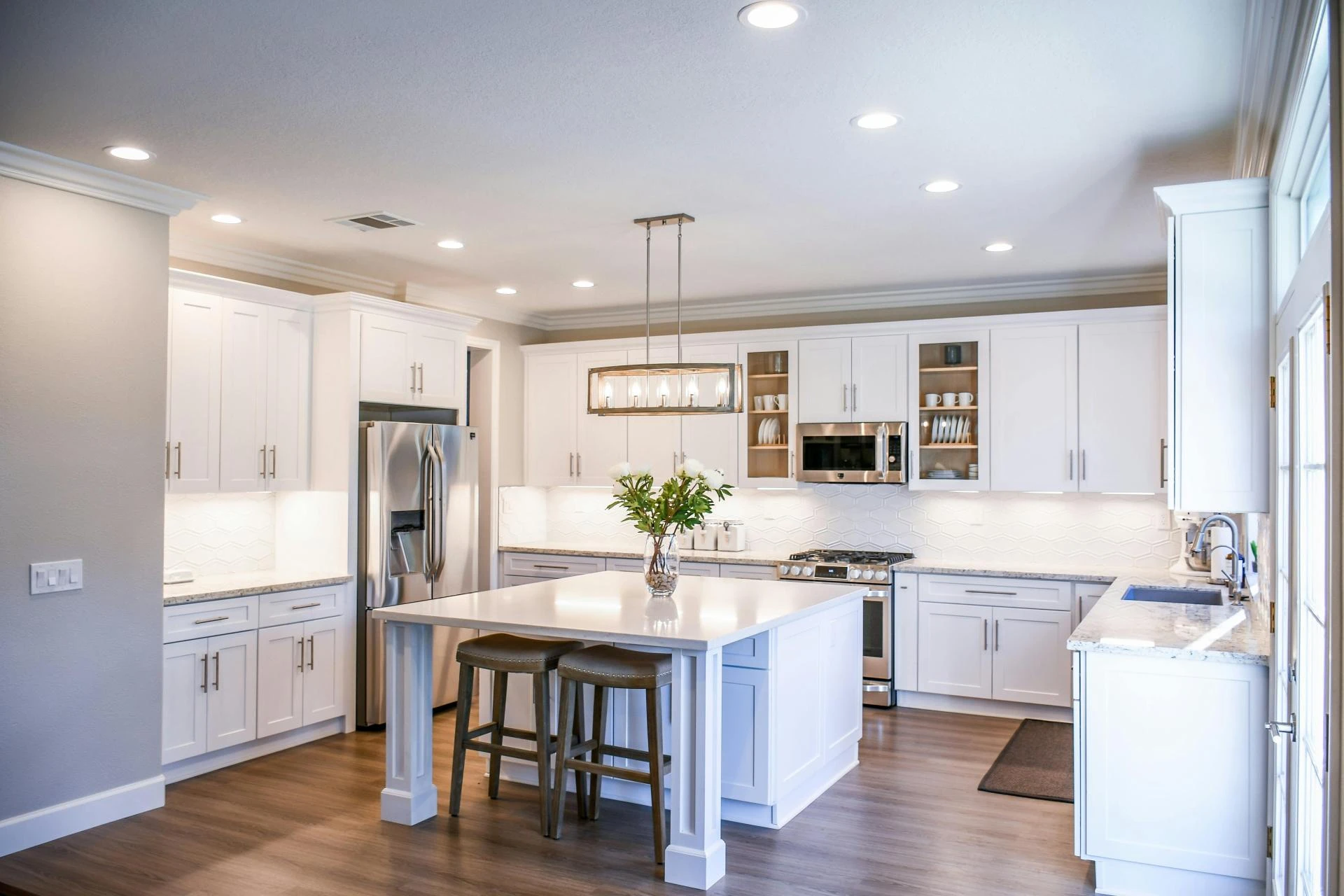 Kitchen Renovation Burlington : Sharp Reno offers professional services.