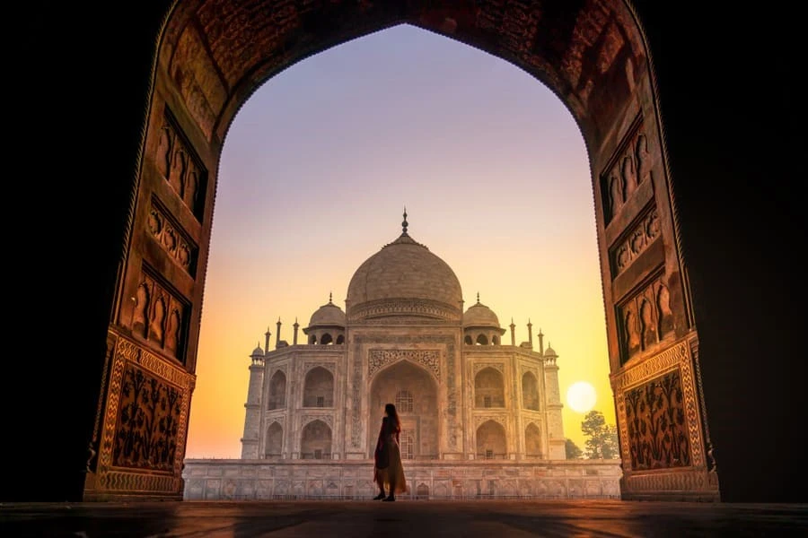 Sunrise at the Taj Mahal: A Magical Agra Experience