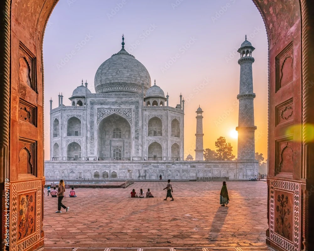 Sunrise at the Taj Mahal: A Magical Agra Experience