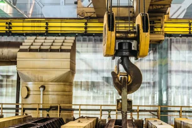 Discover the Right Overhead Crane for Your Industrial Needs