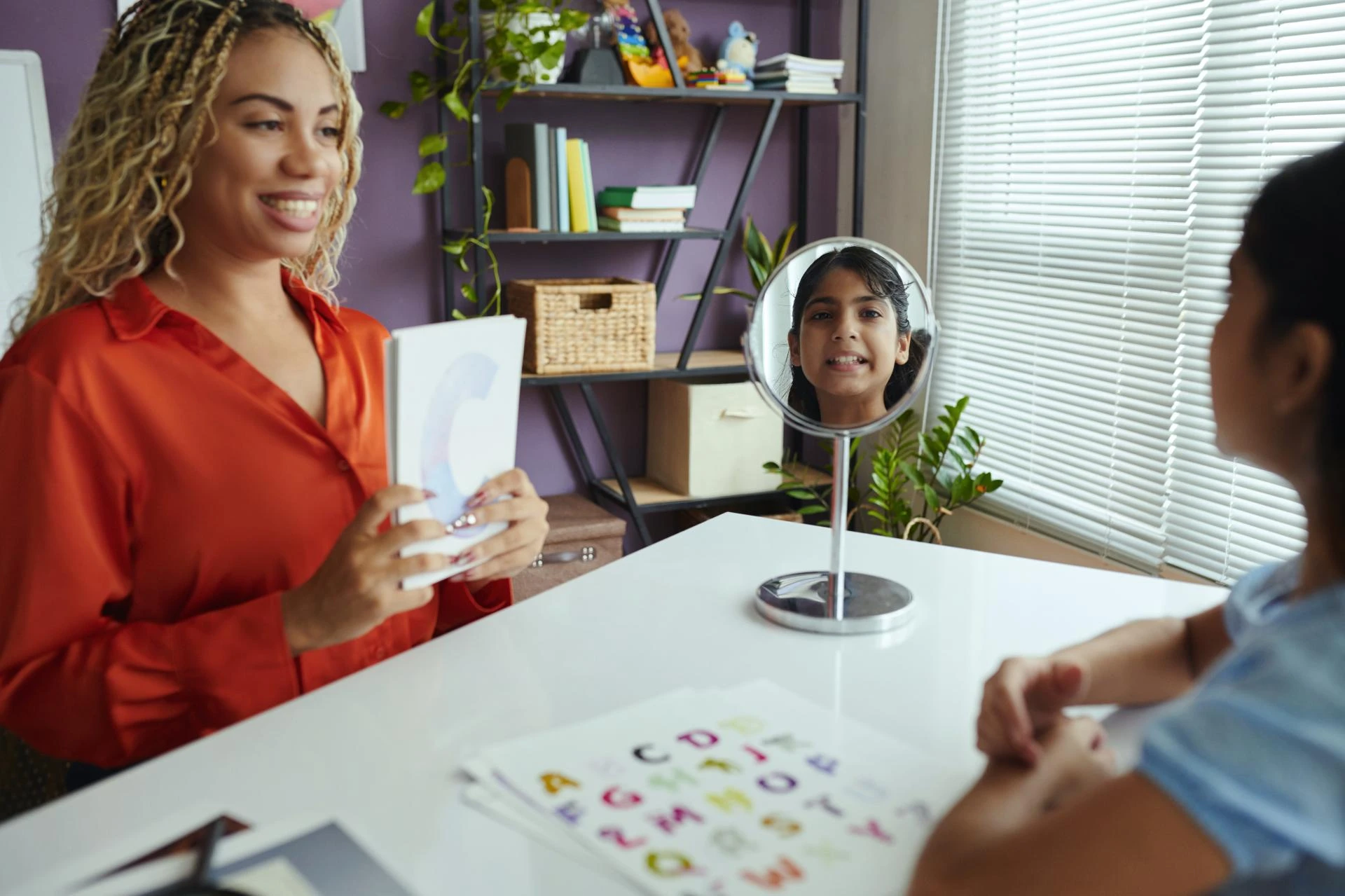 How Speech Therapy in Abu Dhabi Help Kids and Adults Speak Better