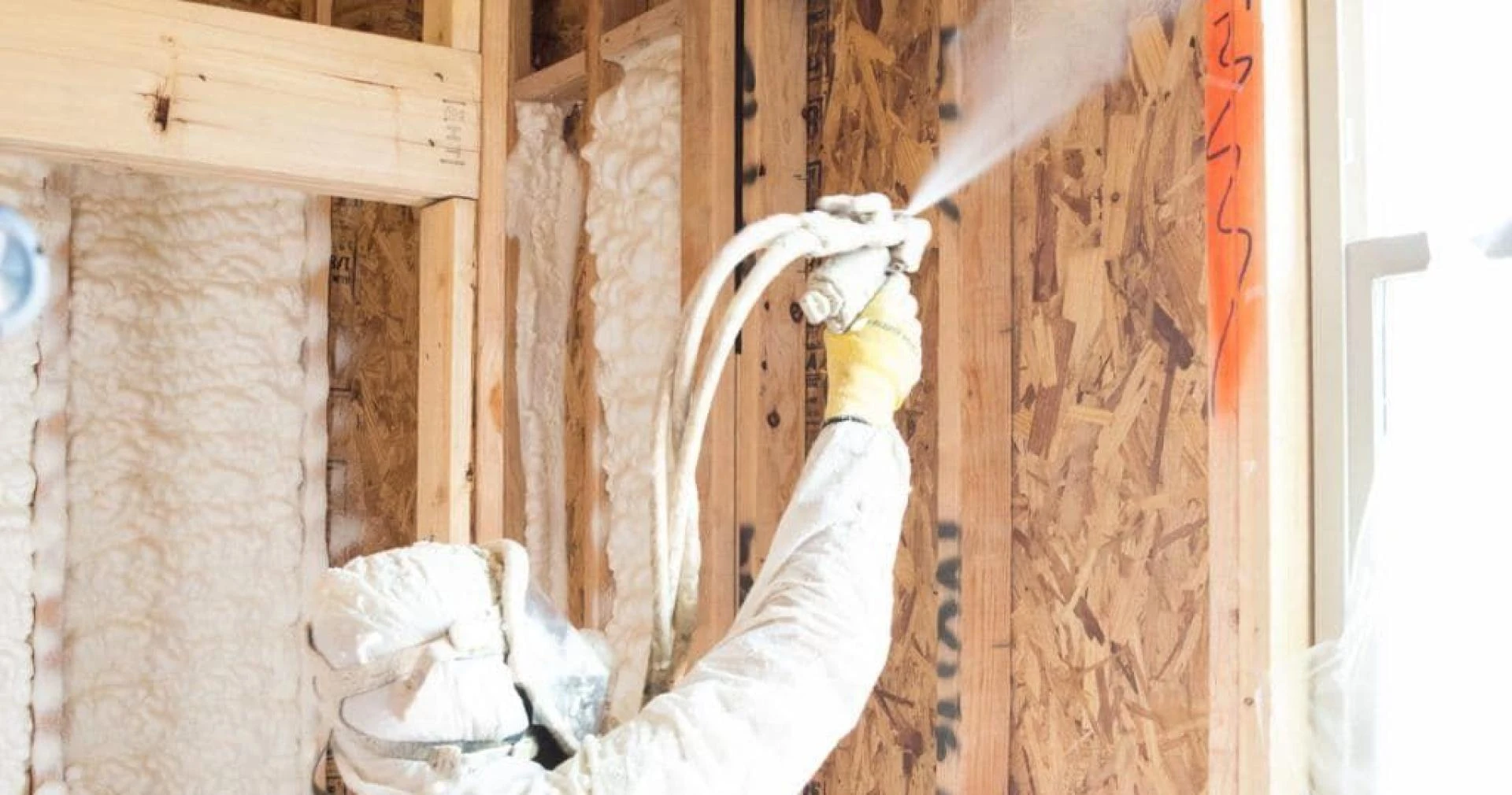 How an Expert Spray Foam Insulation Company Ensures Consistent R‑Value in Tarrytown, TX