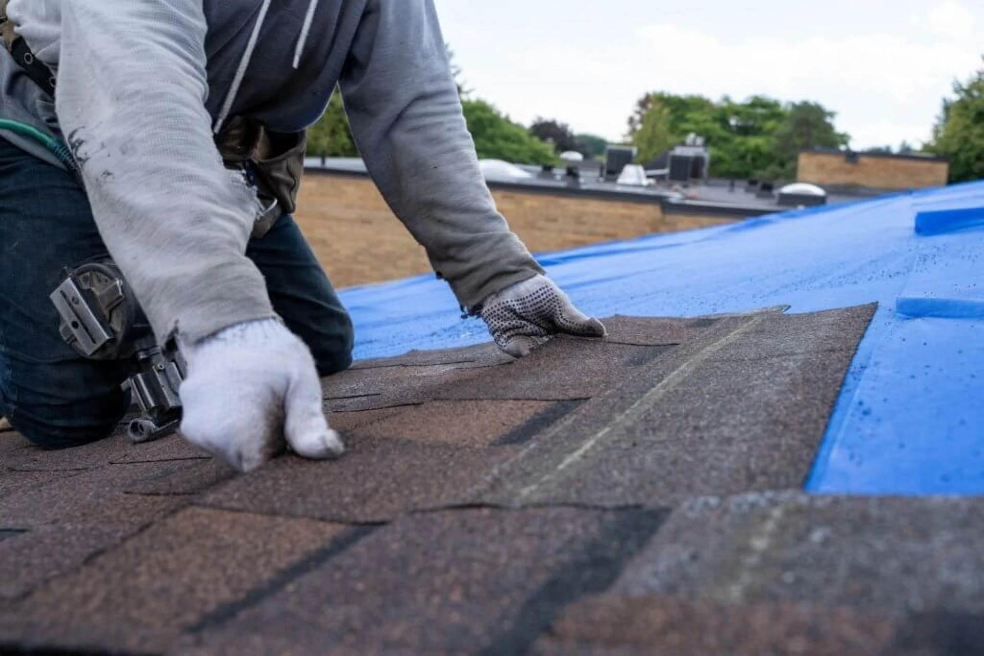 Who Provides Fast Flat Roof Repair Long Island?