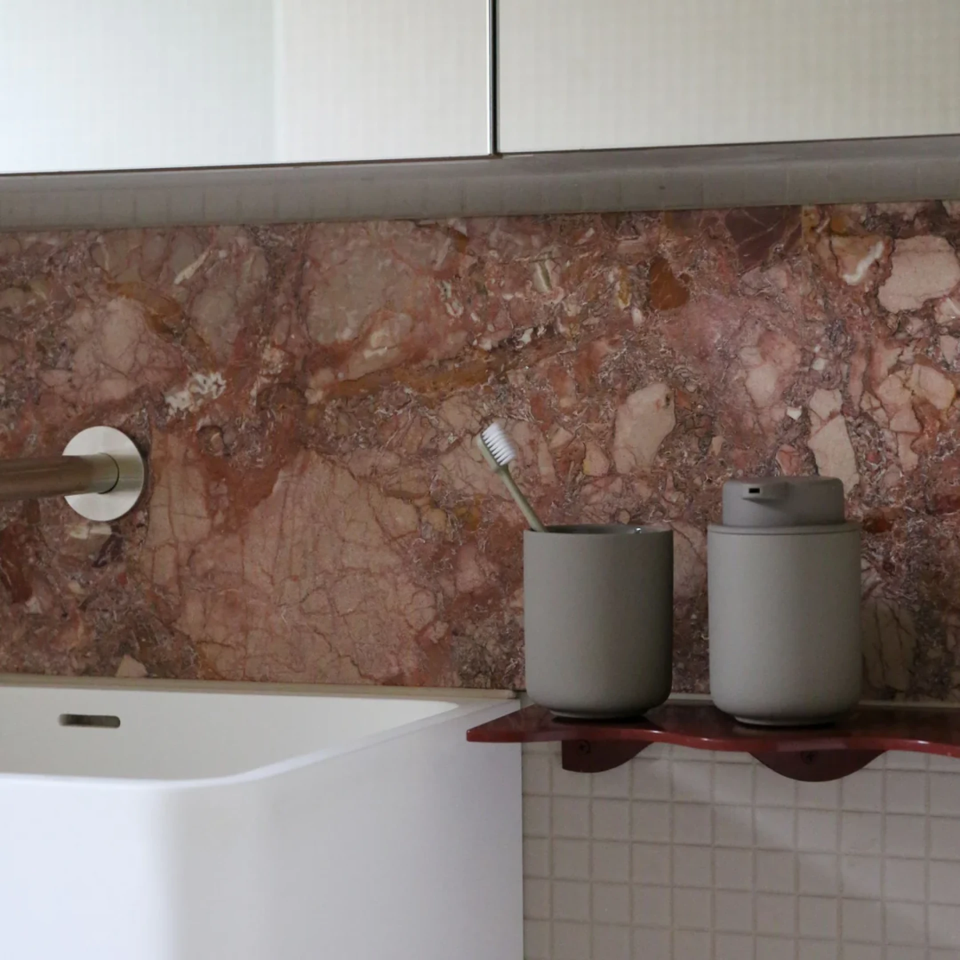 Bathroom Tumbler: A Smart Essential for Modern Bathrooms in Australia