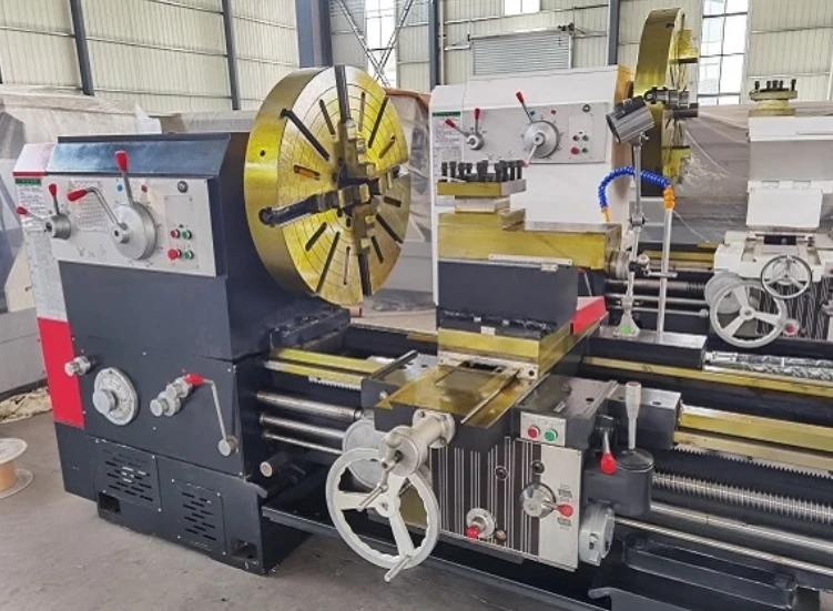 Heavy Duty Lathe Machine