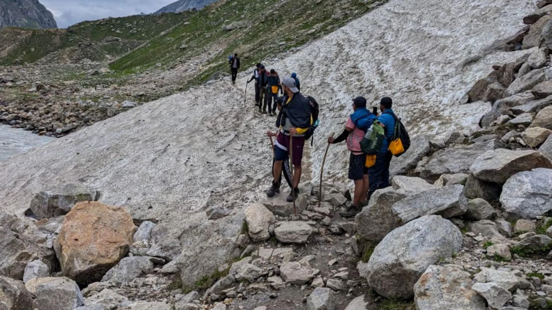 Hampta Pass Trek Itinerary: Your Day-by-Day Trekking Plan