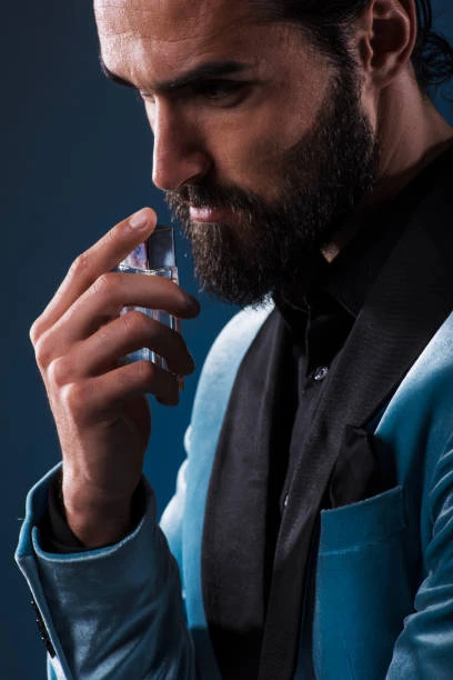 The Ultimate Guide to Choosing the Best Perfumes for Men