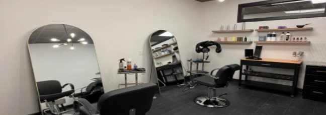 What to Look for in a Makeup Studio for Rent in Katy, TX