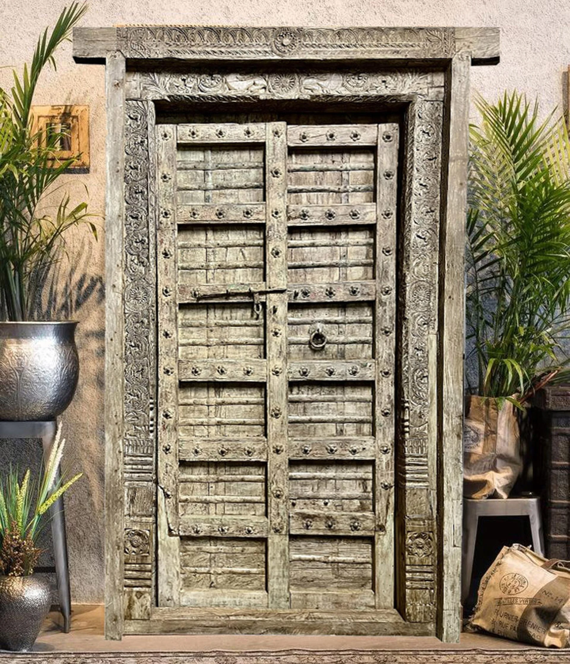 Dreamy Coastal Home: Where Emotionally-Crafted Doors and Collected Style Define Elevate