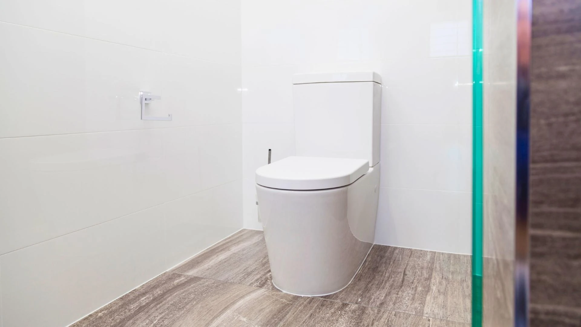 The Soft Close Toilet Seat: The Unsung Hero of Modern Bathrooms
