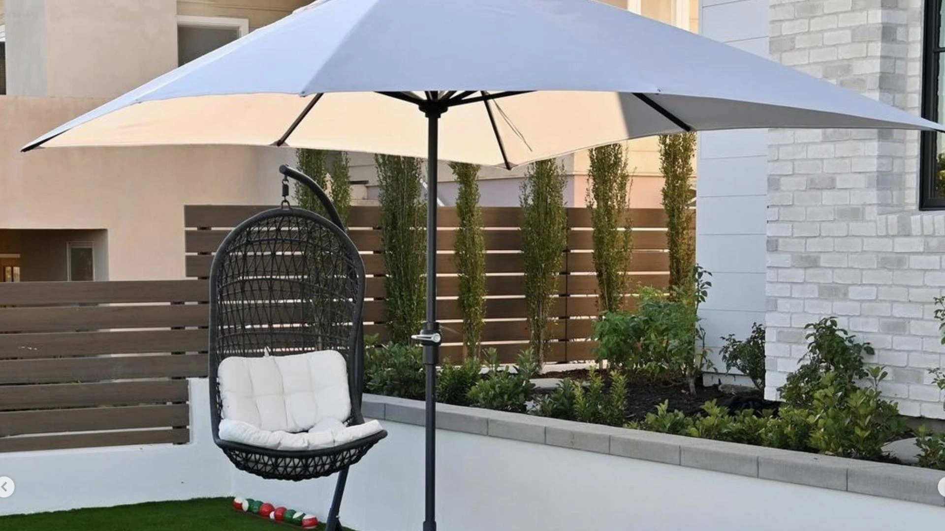 How to Design a Stunning Outdoor Space with Custom Concrete Features