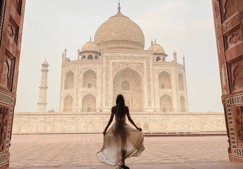 Tour Agra in 2 Days: The Perfect Itinerary for First-Time Visitors