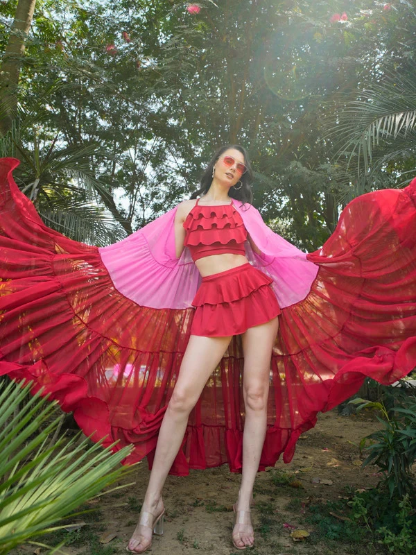 From Workout to Weekend: The Perfect Blend of Activewear and Sarong Dress Style