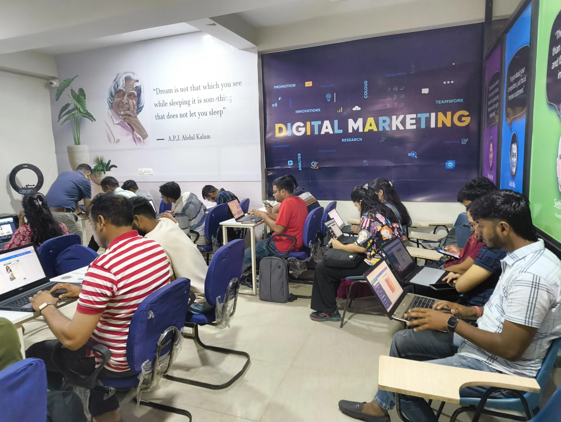Digital Marketing Strategies for Business Growth in 2025