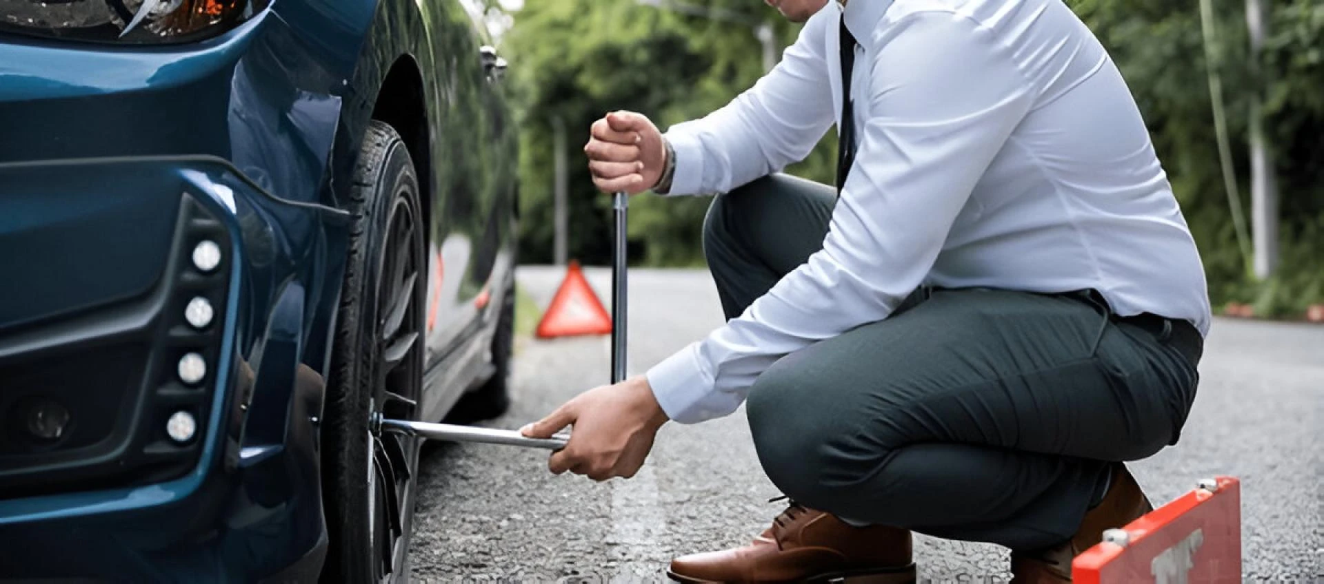 Flat Tire? 5 Quick & Easy Steps Before Calling a Towing Service