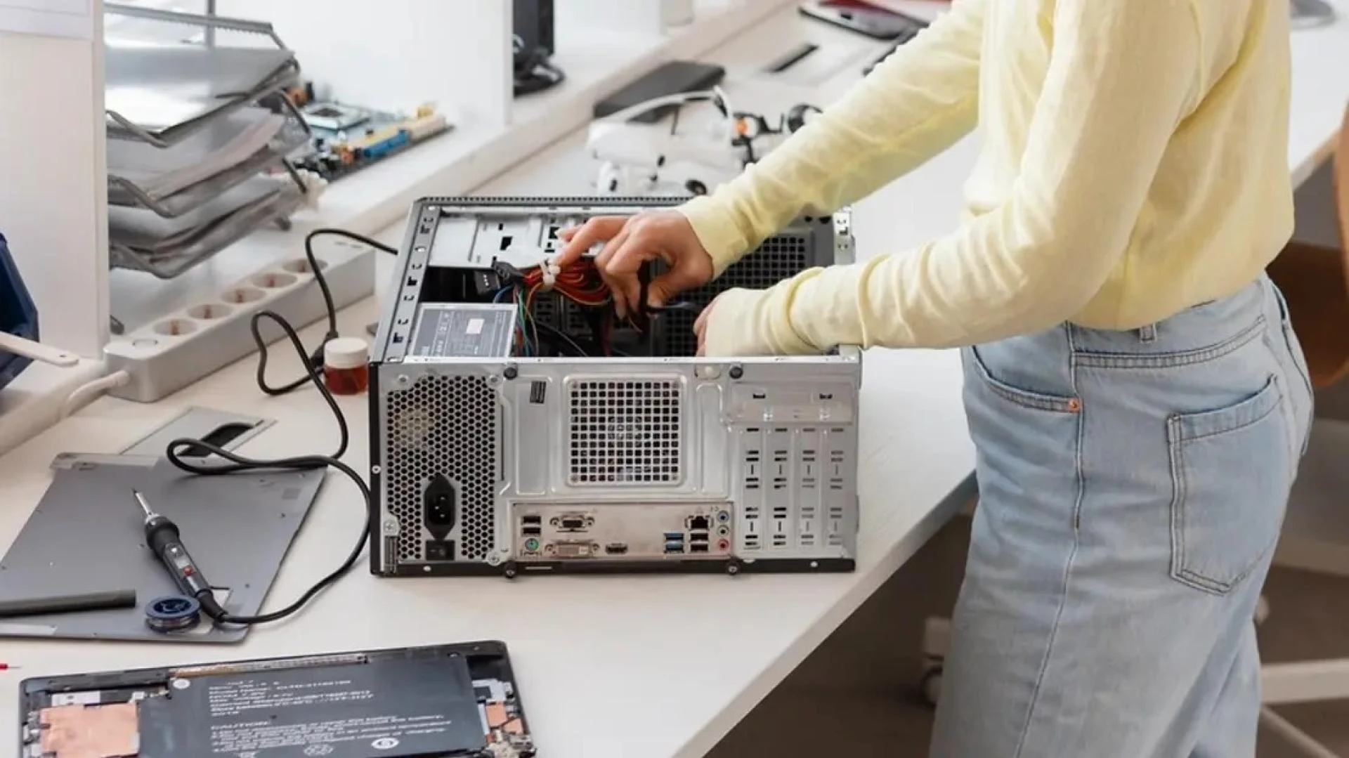 Box Build Assembly Process: Step-by-Step Guide from Components to Final Product