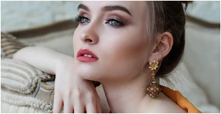 How Cosmetic Facelift Surgery & Procedures Can Rejuvenate Your Natural Appearance