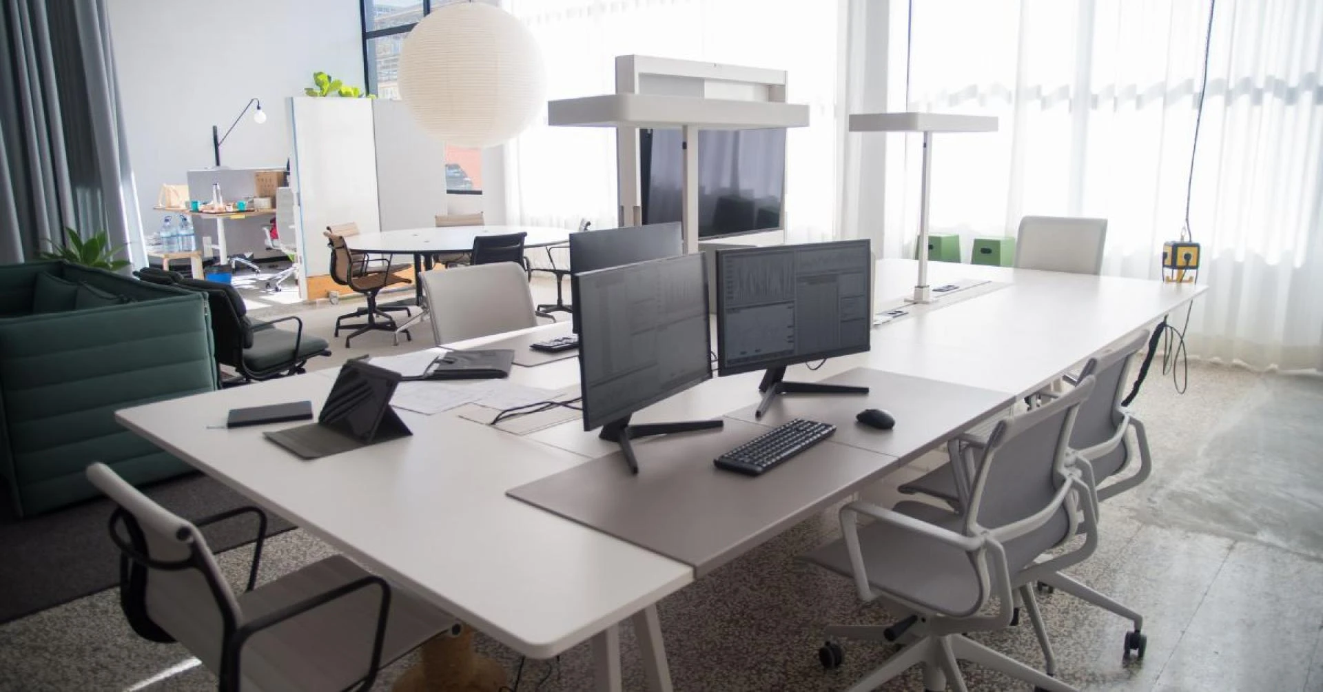 How Dubai’s Leading Office Interior Designers Are Shaping the Future of Work