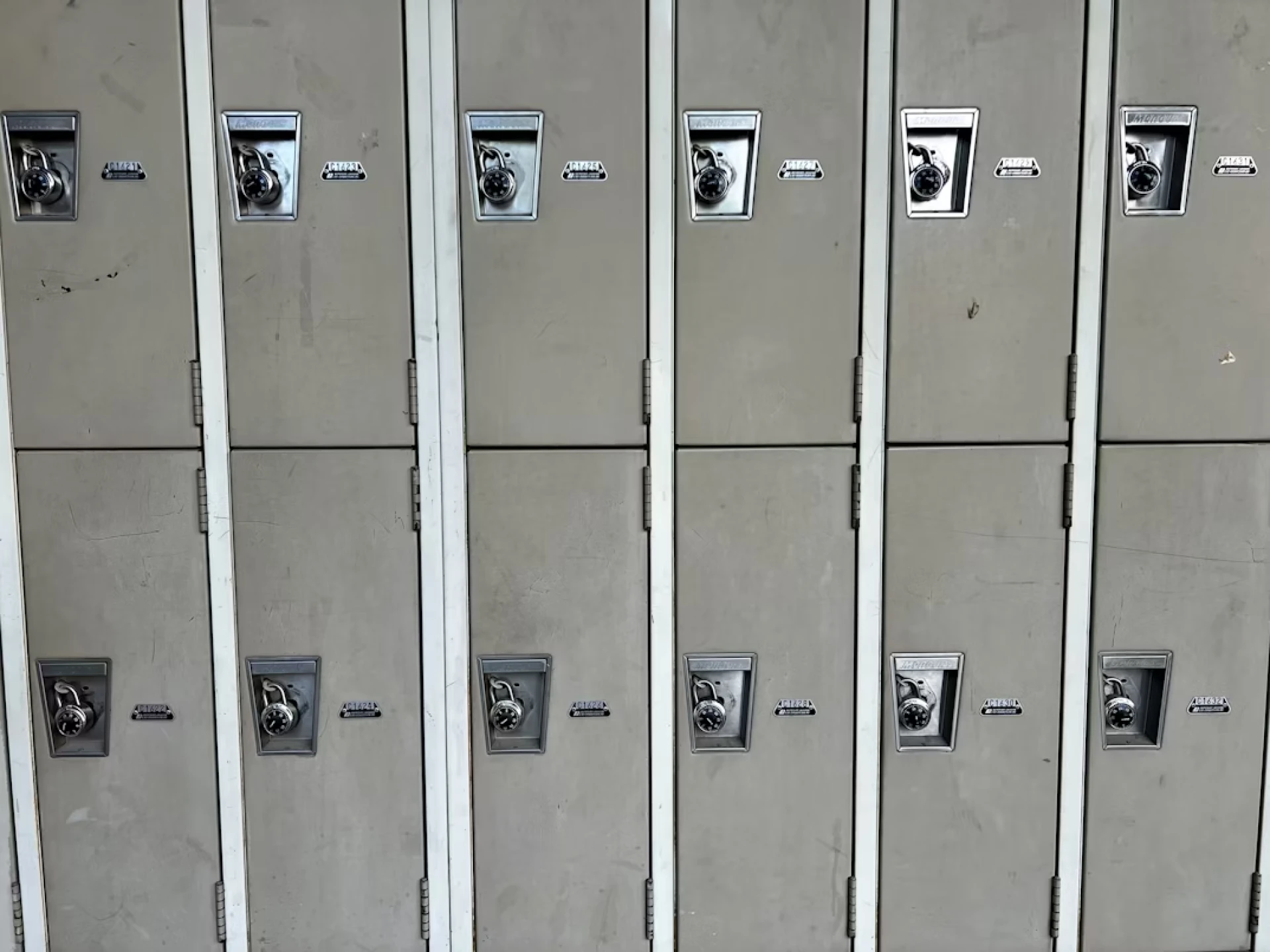 How a Commercial Locksmith Can Help You Secure Your Cabinets