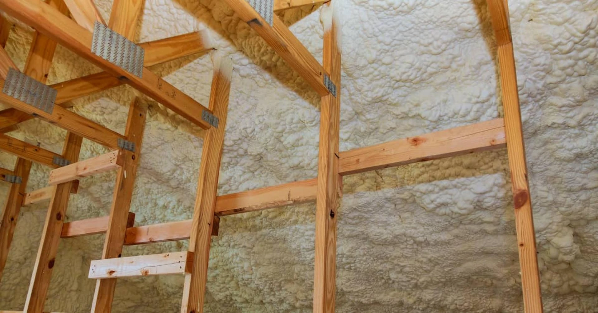 Which Spray Foam Company Is Right for Your Nashville, TN Property?