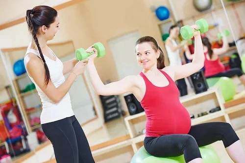 Safe and Effective Fitness Guidance for Expecting Mothers