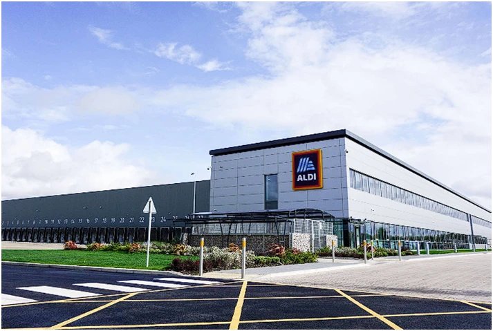 Must-Ask Questions for Hiring Reliable Commercial Exterior Painters Today