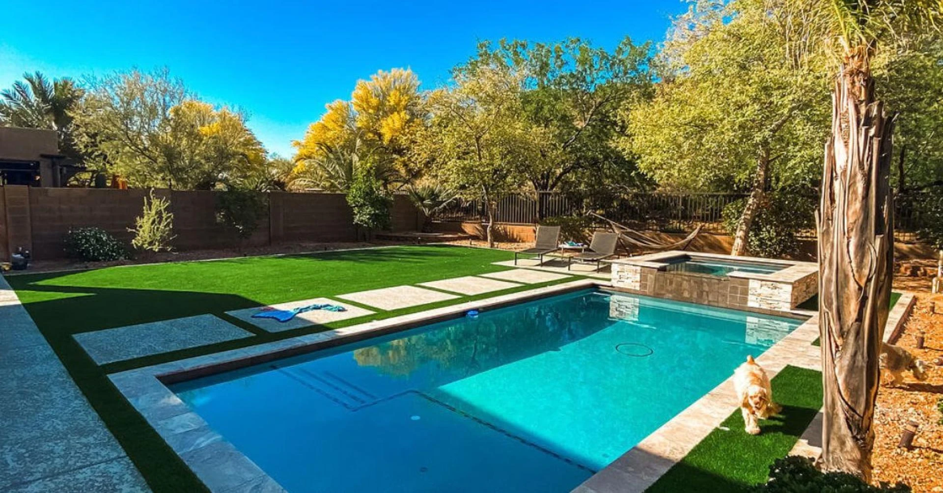 Maintenance Tips for Artificial Turf in Dubai: Keep Your Lawn Looking Fresh Year-Round!