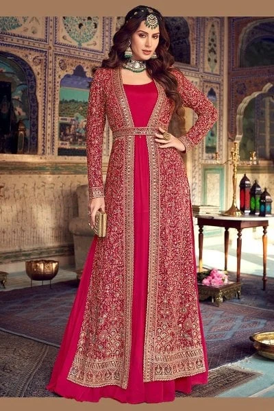 Hottest Indian Outfits Everyone in the USA is Talking About