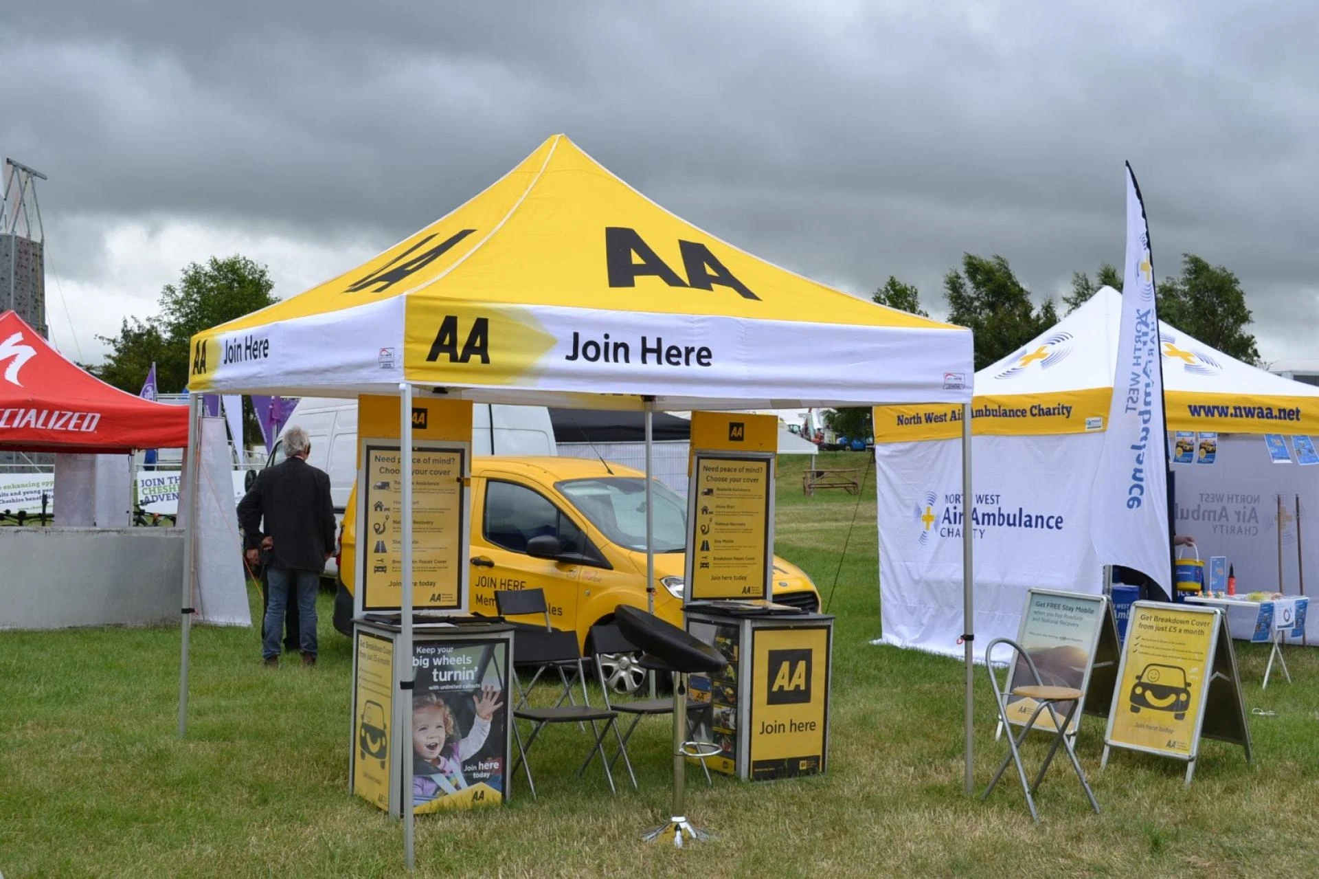 Gazebo Glow-Up: How to Turn Your Pop Up Tent into a Whole Vibe!