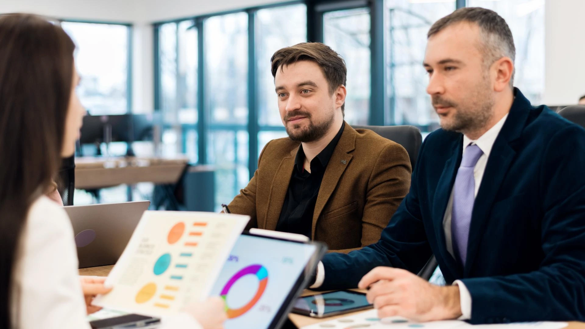 Top Benefits of Hiring a Professional Fractional CFO Firm in Canada