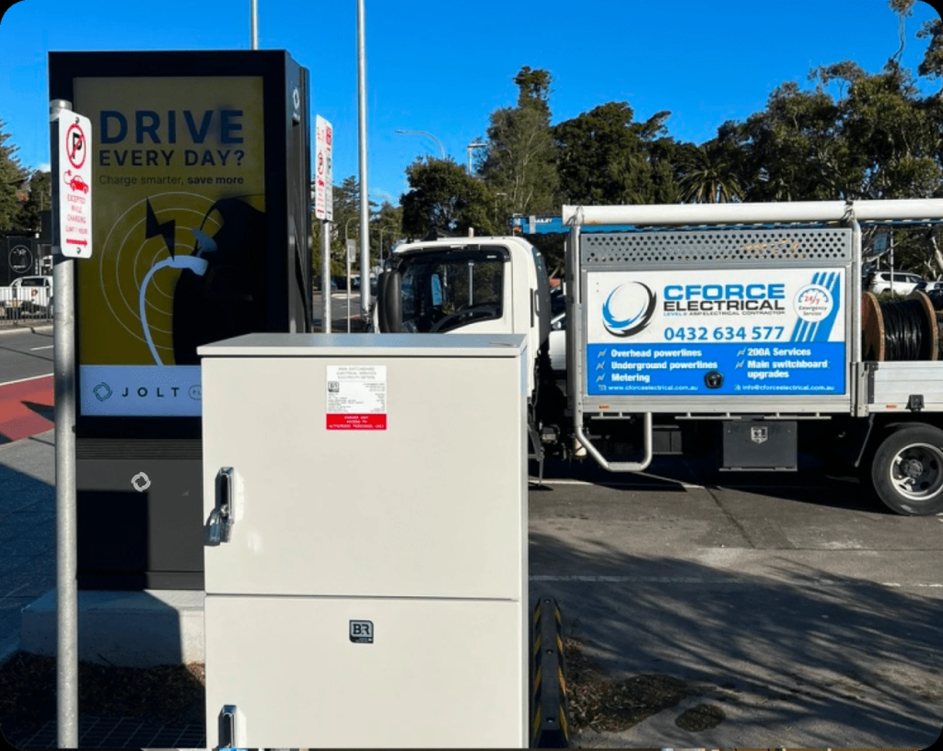 How a Level 2 Electrician Can Help You with a 3 Phase Switchboard Upgrade