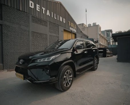 Unveiling the Benefits of Premium Car Ceramic Coating Noida