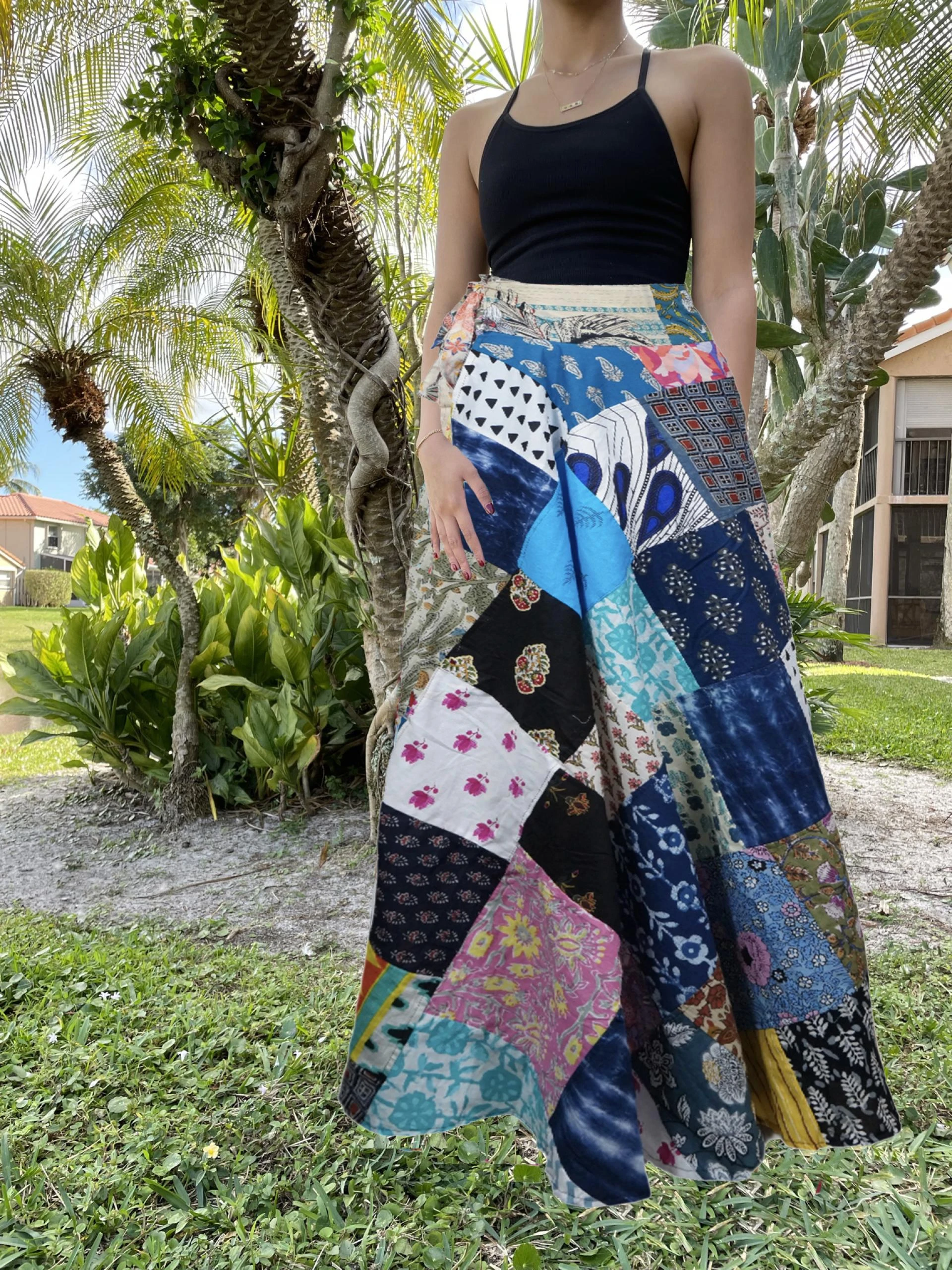Resort Life Style: Effortless Elegance in Kaftans & Skirts